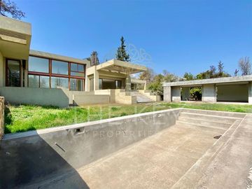 Casa en Venta en Cerro Apoquindo - Camino el Alba