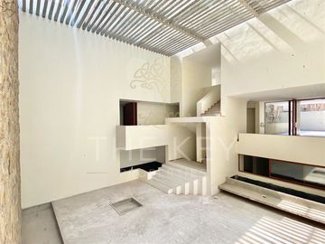 Casa en Venta en Cerro Apoquindo - Camino el Alba