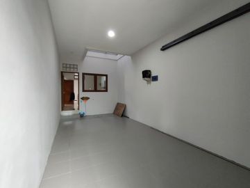 Dijual Rumah Lux di lokasi Elit Komplek Batununggal Bandung