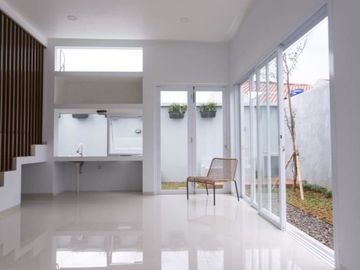 Rumah Di Jagakarsa, Baru, 2Lt, Cluster Baru Srengseng Sawah