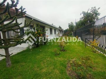 Casa vende, villa Santa Carolina, 3D-2B. Macul