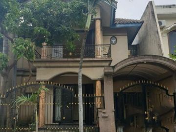 Rumah Taman Mutiara Pakuwon City, Strategis, Hadap Selatan