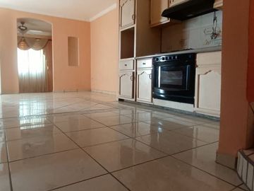 Casa en VENTA de 4 Recamaras una en la Planta Baja, en Los Portales, Sector Palmito, Barrancos, Pemex