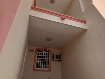 Casa en VENTA de 4 Recamaras una en la Planta Baja, en Los Portales, Sector Palmito, Barrancos, Pemex