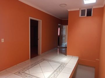 Casa en VENTA de 4 Recamaras una en la Planta Baja, en Los Portales, Sector Palmito, Barrancos, Pemex