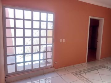 Casa en VENTA de 4 Recamaras una en la Planta Baja, en Los Portales, Sector Palmito, Barrancos, Pemex