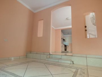 Casa en VENTA de 4 Recamaras una en la Planta Baja, en Los Portales, Sector Palmito, Barrancos, Pemex