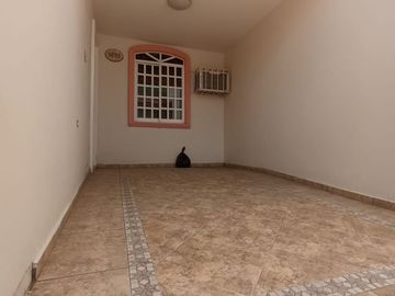 Casa en VENTA de 4 Recamaras una en la Planta Baja, en Los Portales, Sector Palmito, Barrancos, Pemex