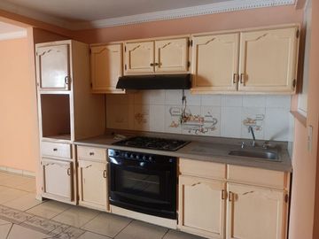Casa en VENTA de 4 Recamaras una en la Planta Baja, en Los Portales, Sector Palmito, Barrancos, Pemex