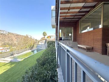 Casa en venta de 6 dorm. en Las Condes