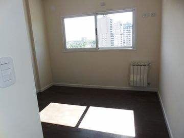 BELGRANO 1350 SEMIPISO DE 2 AMBIENTES CON COCHERA A ESTRENAR.
