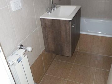 BELGRANO 1350 SEMIPISO DE 2 AMBIENTES CON COCHERA A ESTRENAR.
