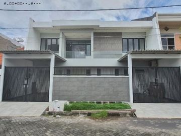 Rumah Manyar Tirtoasri MINIMALIS STRATEGIS