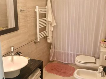 Hermoso e impecable departamento en condominio 