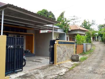 Rumah Cantik Siap Huni dekat Museum Coklat Monggo