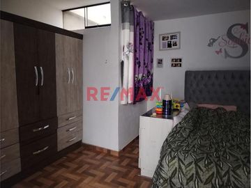 🏡 ¡OPORTUNIDAD ÚNICA EN FLORENCIA DE MORA! 🏡

📍 Ubicación Privilegiada: José De La Torre Ugarte 1169, Florencia de Mora 13002, Perú

✨ Característ