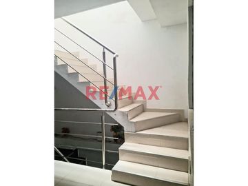 🏡 ¡OPORTUNIDAD ÚNICA EN FLORENCIA DE MORA! 🏡

📍 Ubicación Privilegiada: José De La Torre Ugarte 1169, Florencia de Mora 13002, Perú

✨ Característ