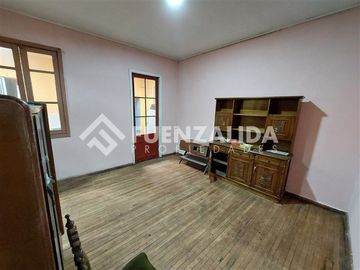 Casa en venta de 2 dorm. en Quinta Normal