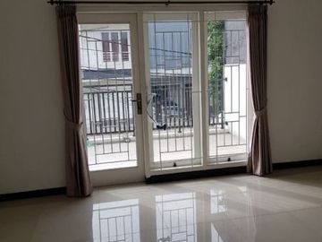 DIJUAL : Rumah siap huni, bebas banjir di Taman Alfa Indah, Jakarta Barat (GA0717-CS)