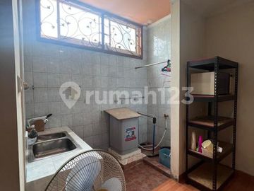 Disewakan Rumah Classic Damar Golf Pik Uk 10X23 Furnish Ready