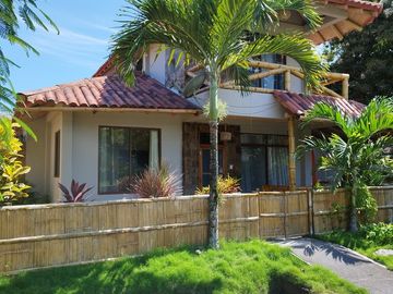 Valles de OLON: Se Vende Casa Cerca del Mar en Olón