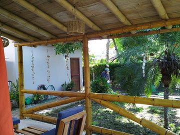 Valles de OLON: Se Vende Casa Cerca del Mar en Olón