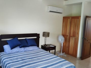 Valles de OLON: Se Vende Casa Cerca del Mar en Olón