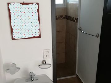 Casa de 2 recámaras ampliada y remodelada en Coyol Fovissste