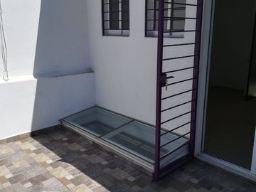 Casa de 2 recámaras ampliada y remodelada en Coyol Fovissste