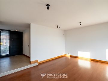 Exquisita casa de 4 dorm. + Office Sector Monseñor
