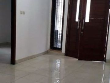 Rumah Nyaman di Cisaranten, dekat Arcamanik dan Antapani
