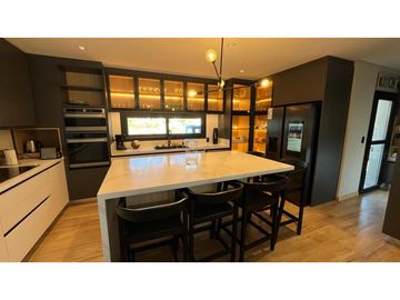 VENDE EXCELENTE CASA EN AGUARIBAY BARRIO PRIVADO