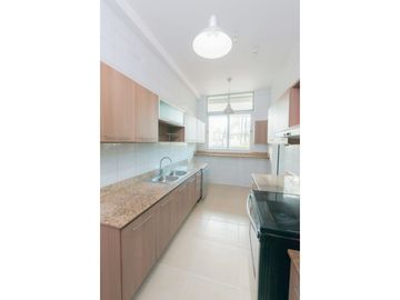 VENTA  APARTAMENTO LINEA BLANCA CON AMPLIA TERRAZA CONDADO DEL REY