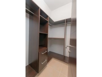 VENTA  APARTAMENTO LINEA BLANCA CON AMPLIA TERRAZA CONDADO DEL REY