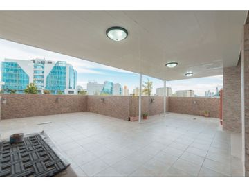 VENTA  APARTAMENTO LINEA BLANCA CON AMPLIA TERRAZA CONDADO DEL REY
