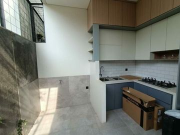 Rumah muslim READY STOCK strategis nyaman di Sawangan Depok