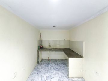 Rumah 16 Menit ke Mall Matahari Daan Mogot SHM Dibantu KPR J-35892