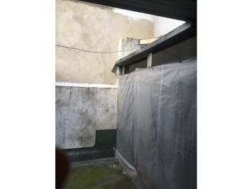 Espectacular casa multifamiliar-Lote propio 8,66x20 Mts.3 casas en 2 plantas-entrada independiente