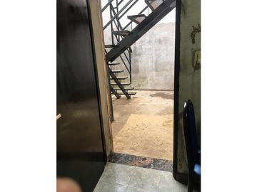 Espectacular casa multifamiliar-Lote propio 8,66x20 Mts.3 casas en 2 plantas-entrada independiente