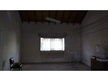 Espectacular casa multifamiliar-Lote propio 8,66x20 Mts.3 casas en 2 plantas-entrada independiente