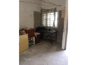 Espectacular casa multifamiliar-Lote propio 8,66x20 Mts.3 casas en 2 plantas-entrada independiente