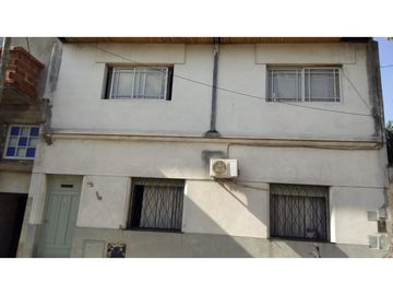 Espectacular casa multifamiliar-Lote propio 8,66x20 Mts.3 casas en 2 plantas-entrada independiente