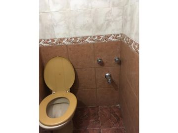 Espectacular casa multifamiliar-Lote propio 8,66x20 Mts.3 casas en 2 plantas-entrada independiente