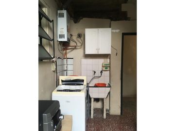 Espectacular casa multifamiliar-Lote propio 8,66x20 Mts.3 casas en 2 plantas-entrada independiente