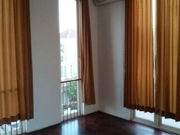 Dijual Cepat Rumah Pakuwon Ritz Embassy Ciamik