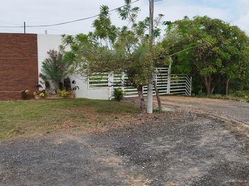 Se Vende Terreno para Construcción Frente al Mar en Vía Playas Posorja