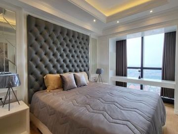 BINTANG 5 Apartemen The Peak Full Furnished Mewah