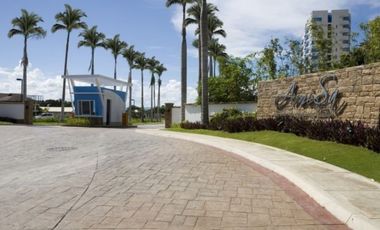 Luxurious Condo for Sale in Lapulapu, Cebu with beach access