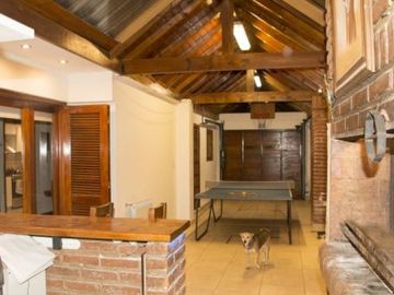 DUPLEX DE 4 AMBIENTES CON GARAGE DOBLE. Duplex en Venta.