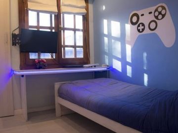 DUPLEX DE 4 AMBIENTES CON GARAGE DOBLE. Duplex en Venta.